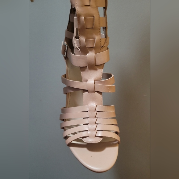 BRAND NEW VINCE CAMUTO KASE GLADIATOR HEELS - Picture 9 of 9